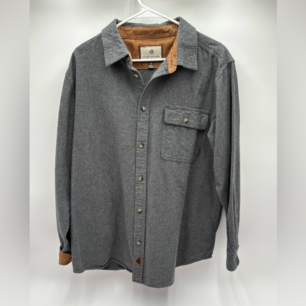Legendary‎ Whitetails Men's Gray Button Up Shirt L Long Sleeve Casual Flannel